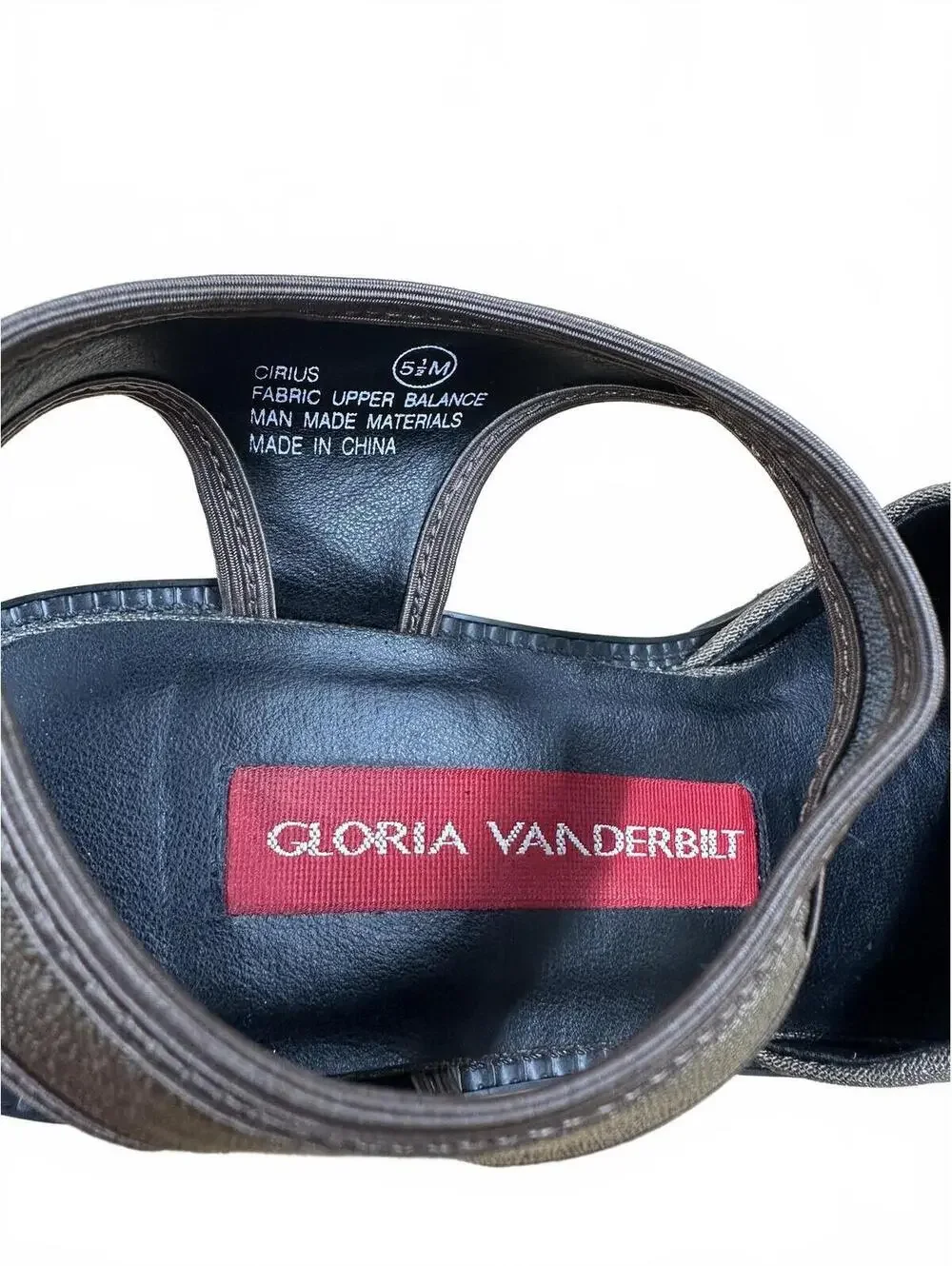 Gloria‎ Vanderbilt Chunky Heel Ankle Strap Sandals